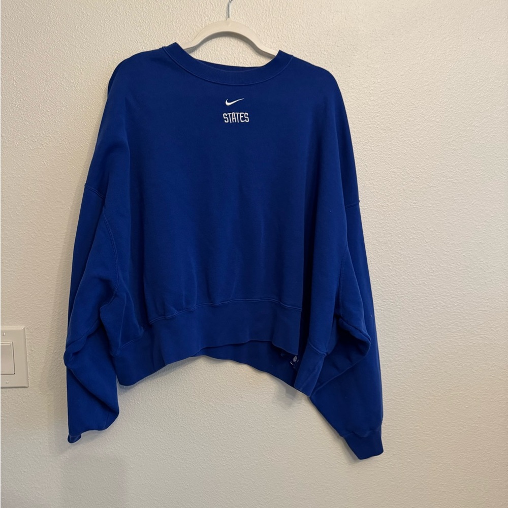 Nike women’s crew